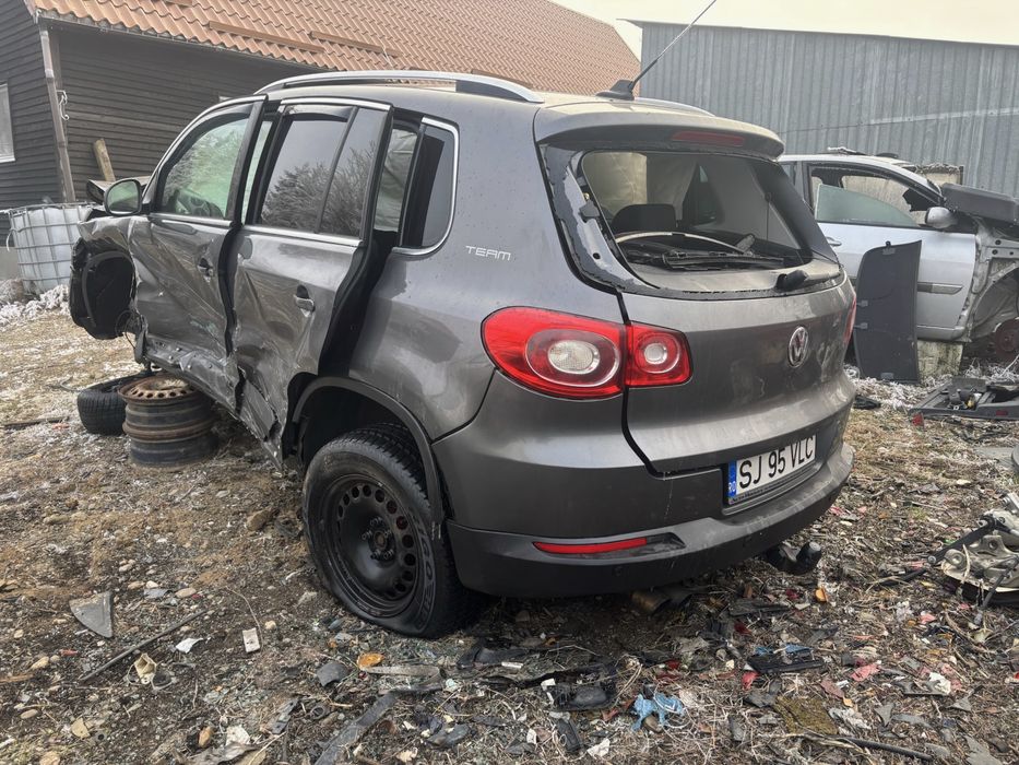 bloc lumini vw tiguan cu functie auto  dezmembrari vw tiguan