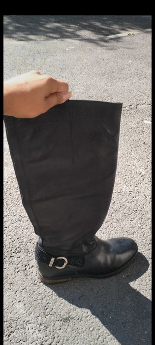 Cizme lungi de piele