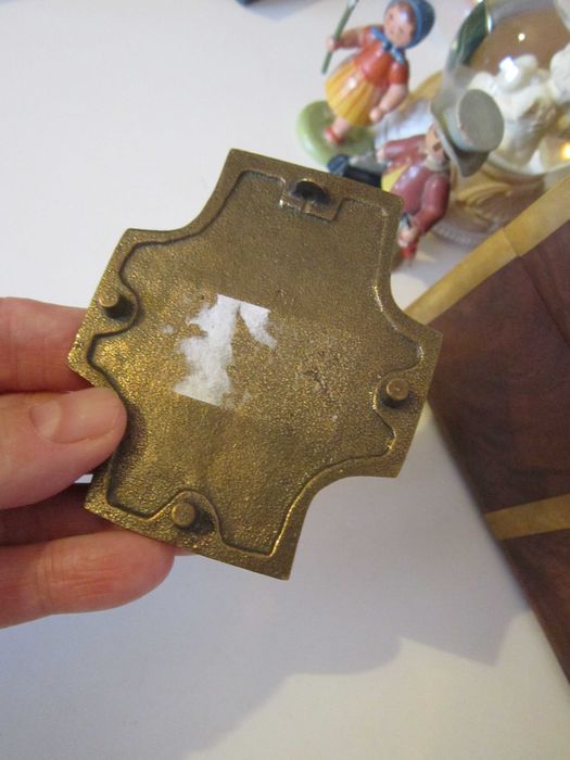 Craciun cadou rar Cruce bronz masiv "In mainile Lui" Germania 1970