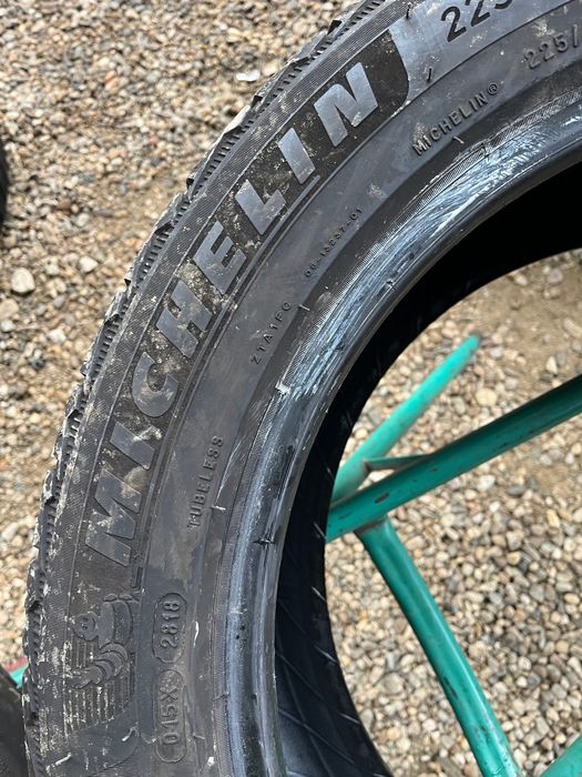 225/55 r18 de iarna 4 buc f bune Michelin
