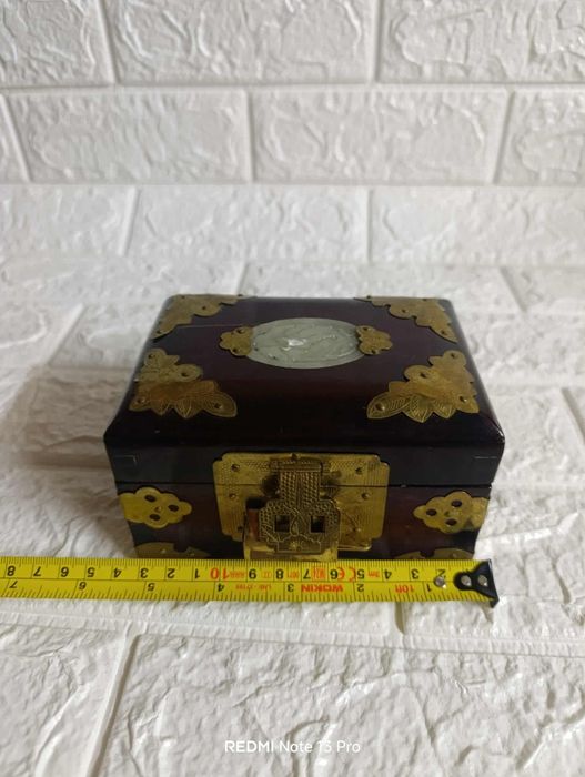 Старинно ковчеже за бижута