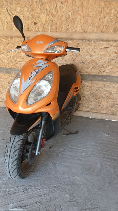 Vând scuter sym 49cc