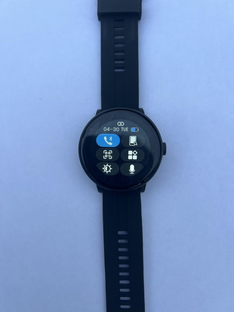 Smartwatch cu funcție de apelare