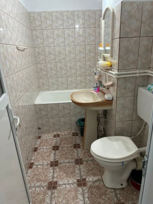 Vând apartament 3 camere