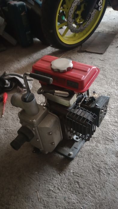 Vând motopompă functionabila