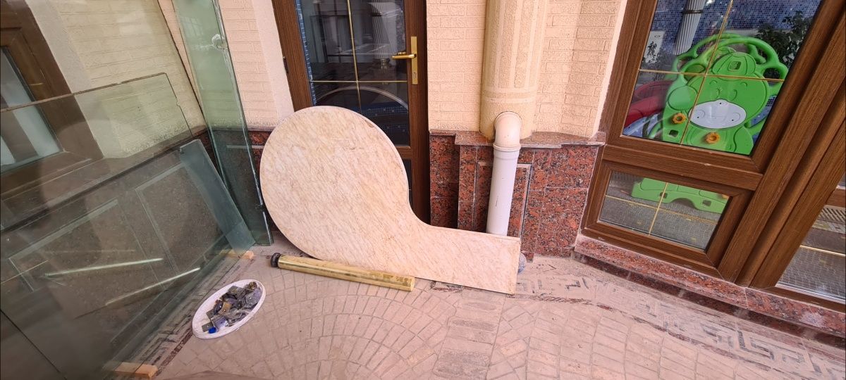 Dumaloq stol bar va kuxniyaga