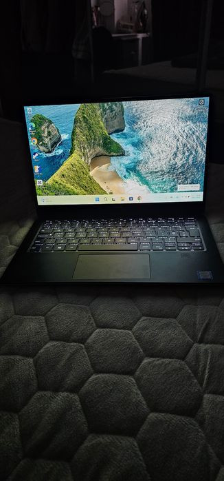 Laptop Dell XPS 13 i7 • 16 GB RAM • 256 GB SSD • Ecran tactil 2-în-1 +