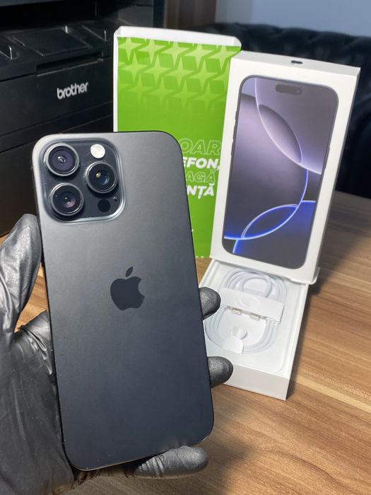 iPhone 16 Pro Max • 256 GB • Black  Titanium