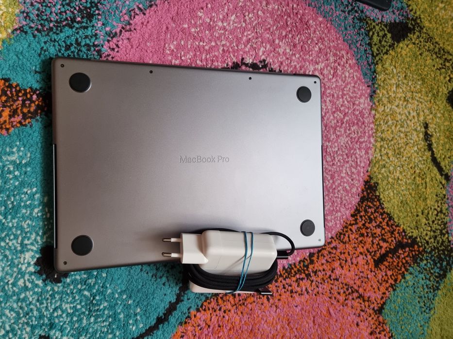MacBook pro 14 inch 2023 cu M2 MAX schimb cu 16 17 pro max
