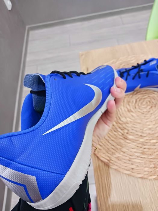 Оригинални маратонки на Nike mercurial