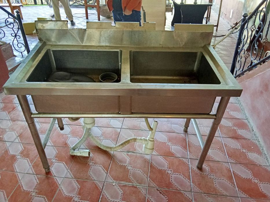 Oshxona moyka ikktalik