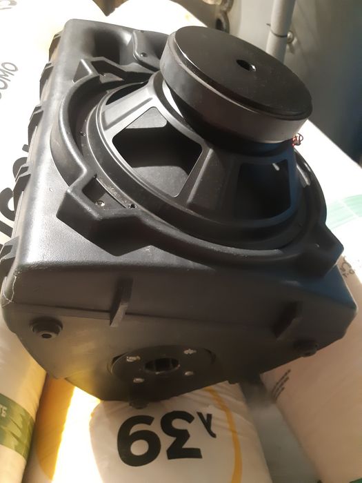 Vând 2 boxe pasive LQP PA10 - 350W