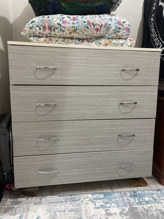 Продам комод. Срочно. В хорошем состоянии