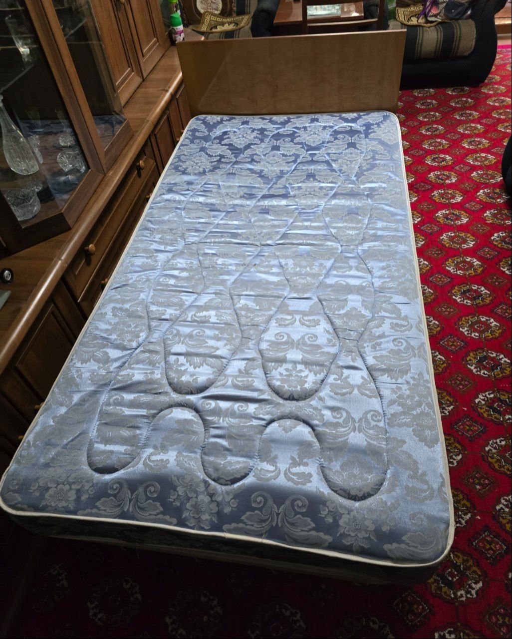 Кровать/тумбочка