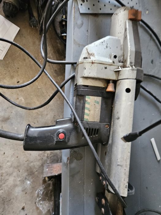 pistol electric 220 v pentru mastic