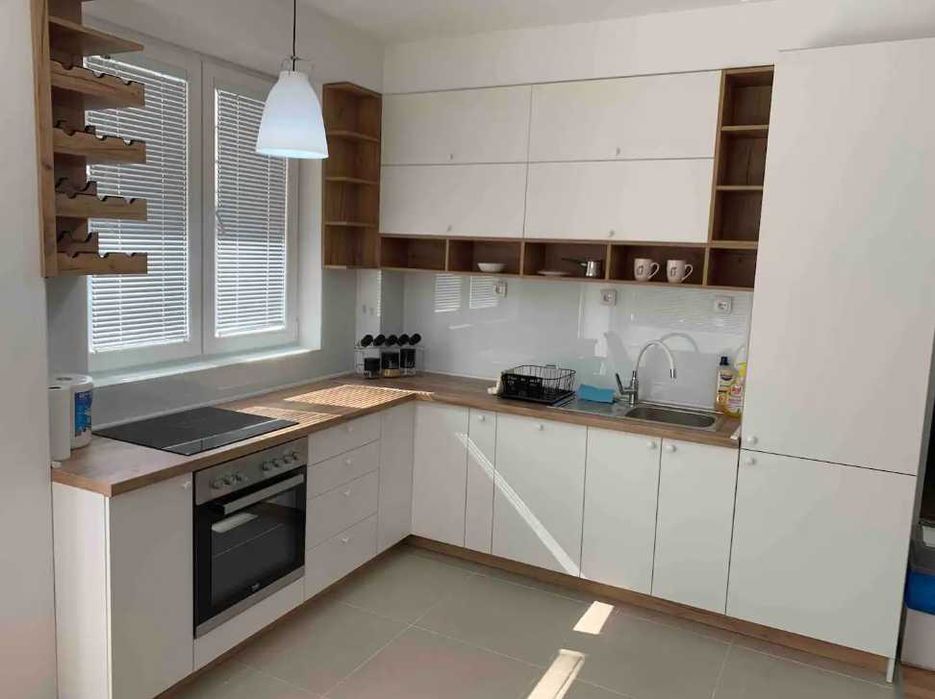 Дава се под наем Двустаен апартамент в Пловдив, Въстанически - 60 кв.м за 265.2 € - Снимка #1