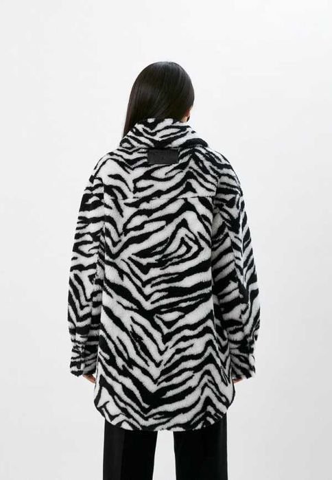 Преходно яке Patrizia Pepe