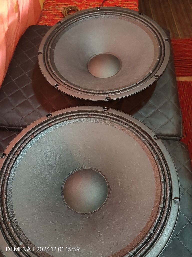 Difuzoare Celestion 15  model T5854a prețul este pe 2.buc