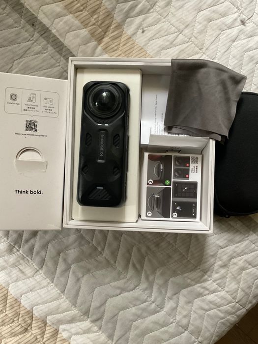 Камера insta 360x4