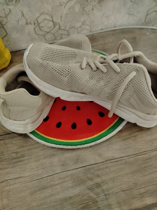 Продаю  красовки для мальчика