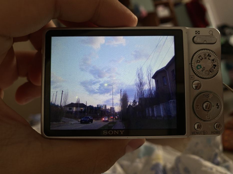Cybershot 12.1 mega pixels