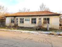 магазин с. Млада Гвардия 200кв.м