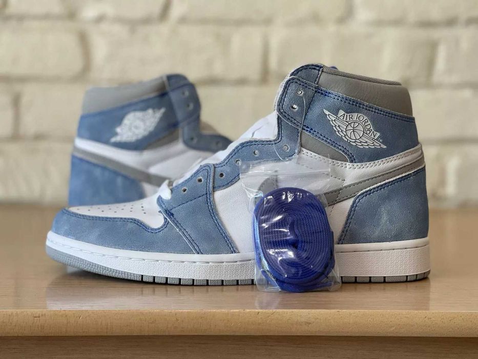 Adidasi Jordan 1 Retro X Hyper Royale Dama Noi