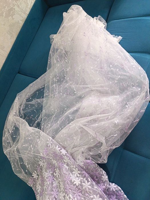 Тюль и карниз для дома