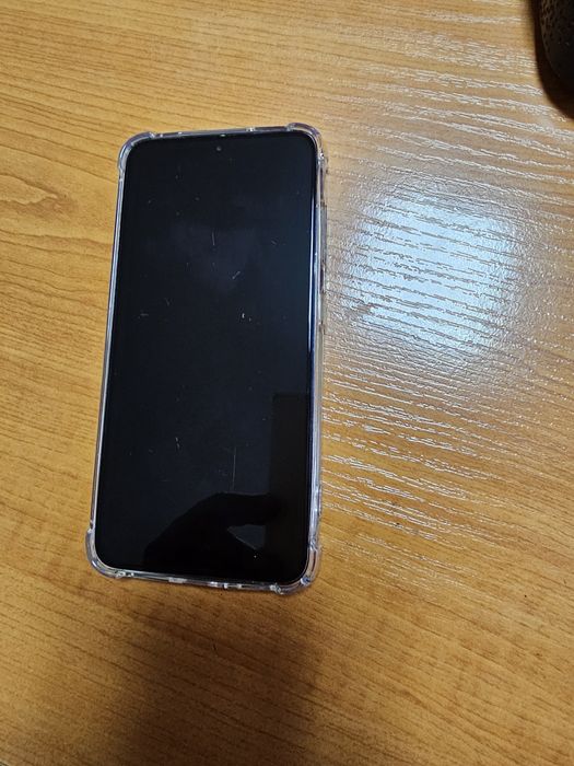 Продавам Samsung s23