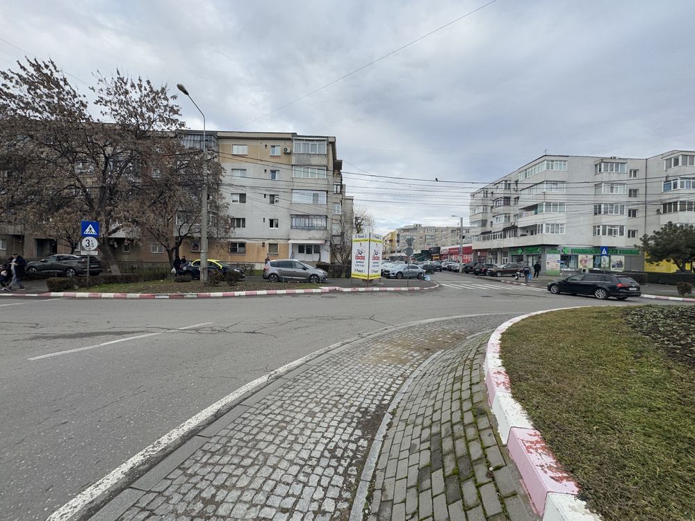 De inchiriat spatiu comercial 56mp Ploiesti, cartier Mihai Bravu
