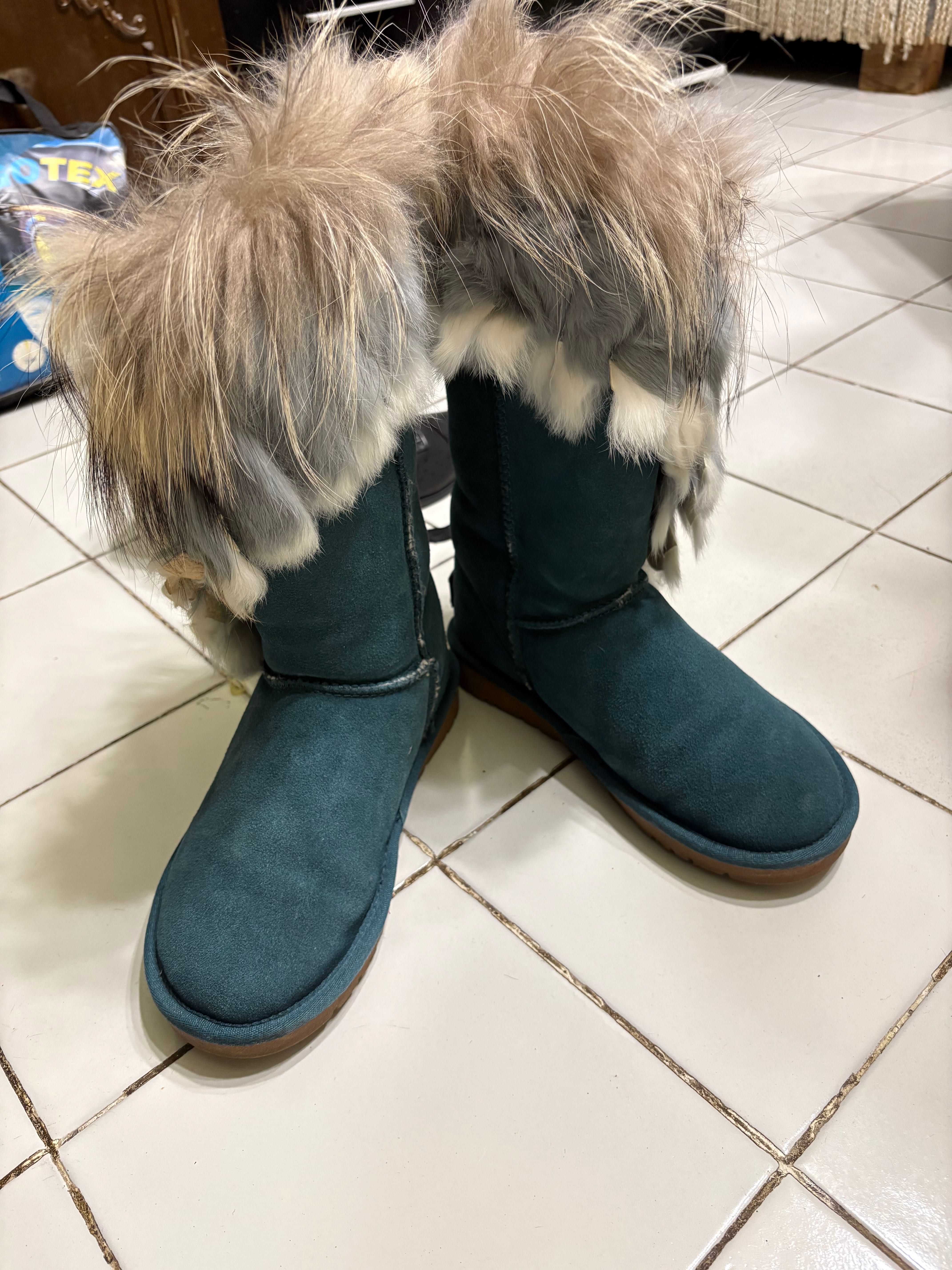Женски апрески с кожа от заек