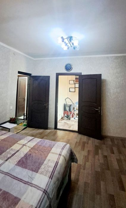 Чирчик 1в2-комнатная 47м.кв Кирпичный дом Нижний Комсомольский