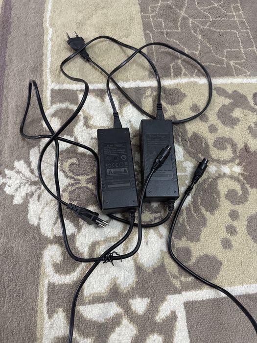 Кабелья питания/Зарядки для гироскутеров