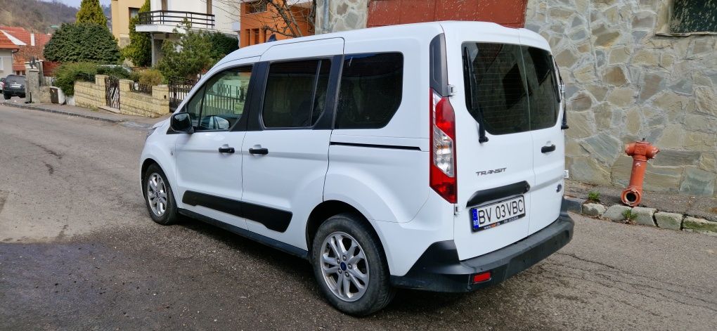 Ford transit connect automat 2021