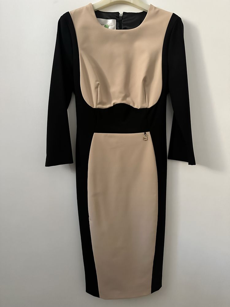 Elisabetta Franchi  Celyne b. de la 2700 lei la 1200 lei