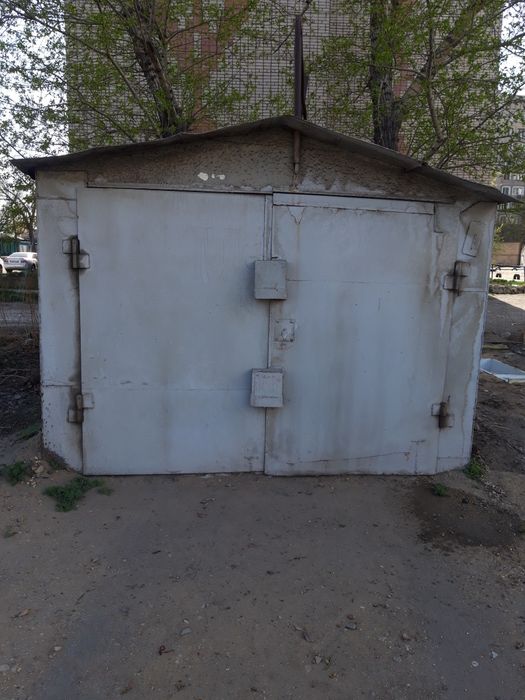 Продам железный металлический гараж в отличном состоянии