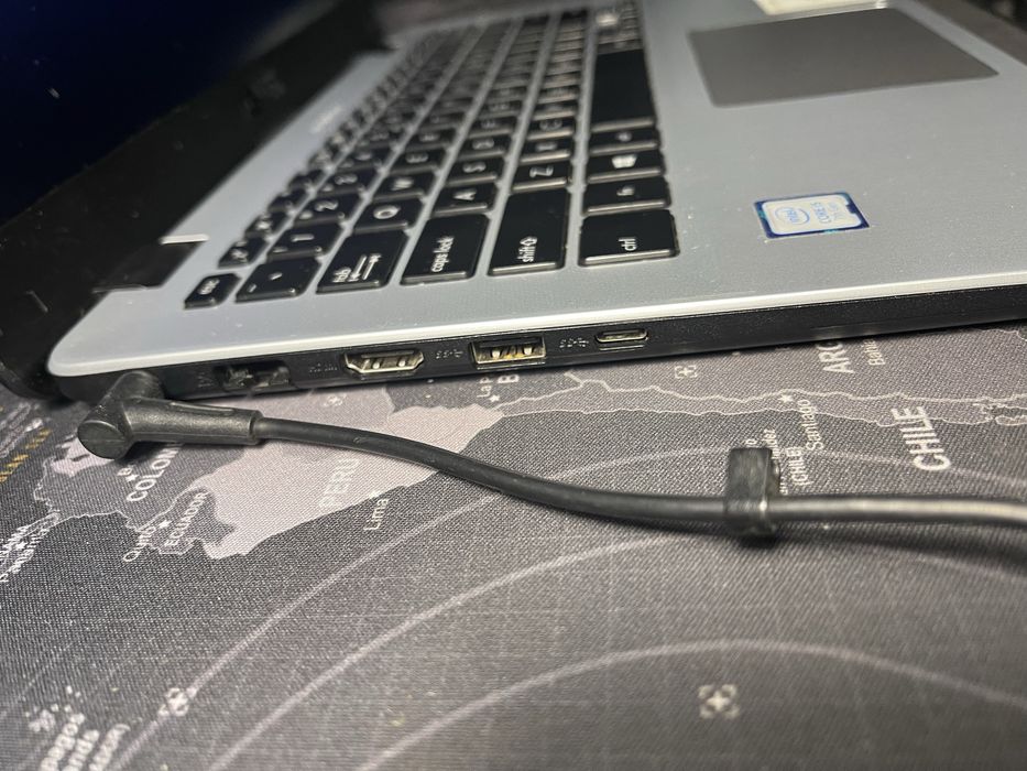 Notebook/laptop Vivobook Asus X405UA-BM395 i5 7th, 1 Tb, 4GB DDR4
