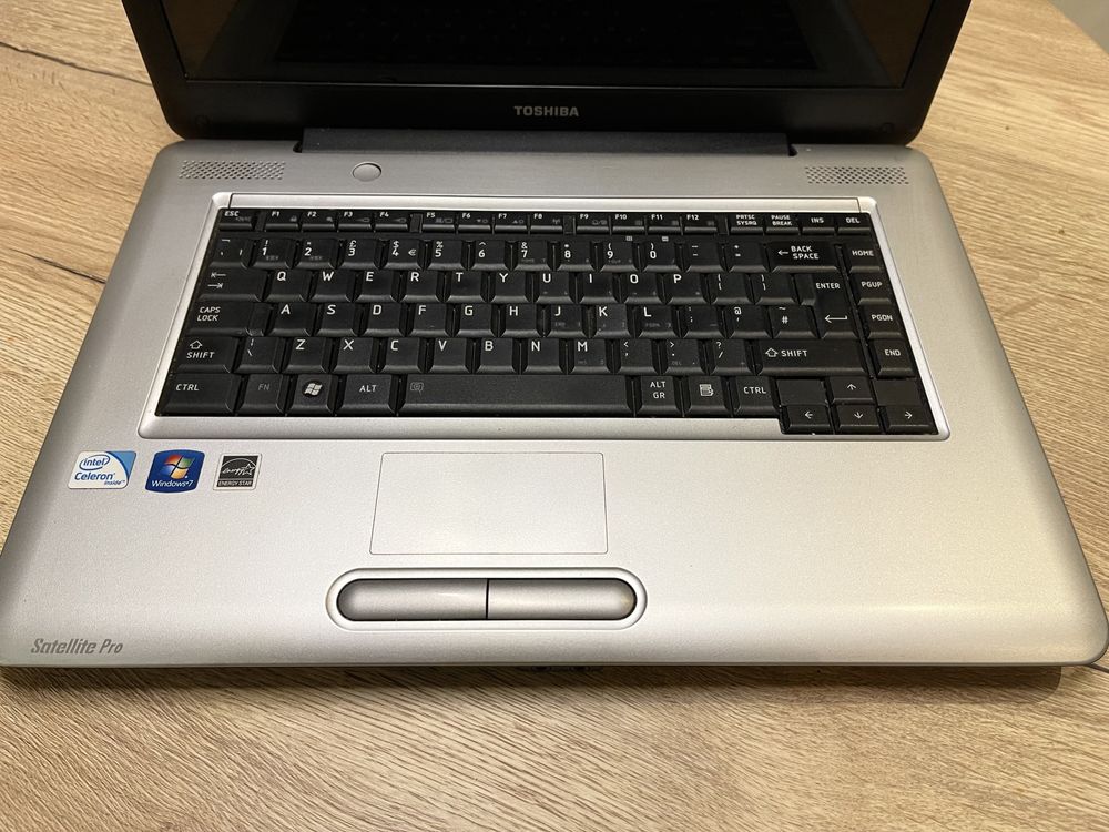 Лаптоп TOSHIBA Satellite PRO