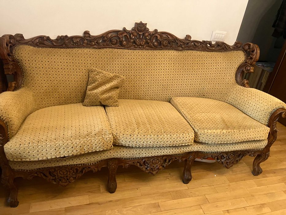 set clasic elegant canapea cu 2 fotolii si masute capat lemn trandafir