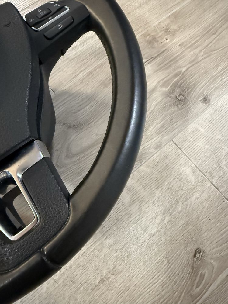 Волан  VW Golf 6 Passat B7 Голф 6 Пасат Б7