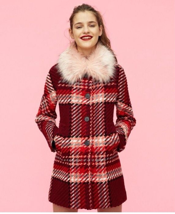 Вълнено палтo Zara като новo