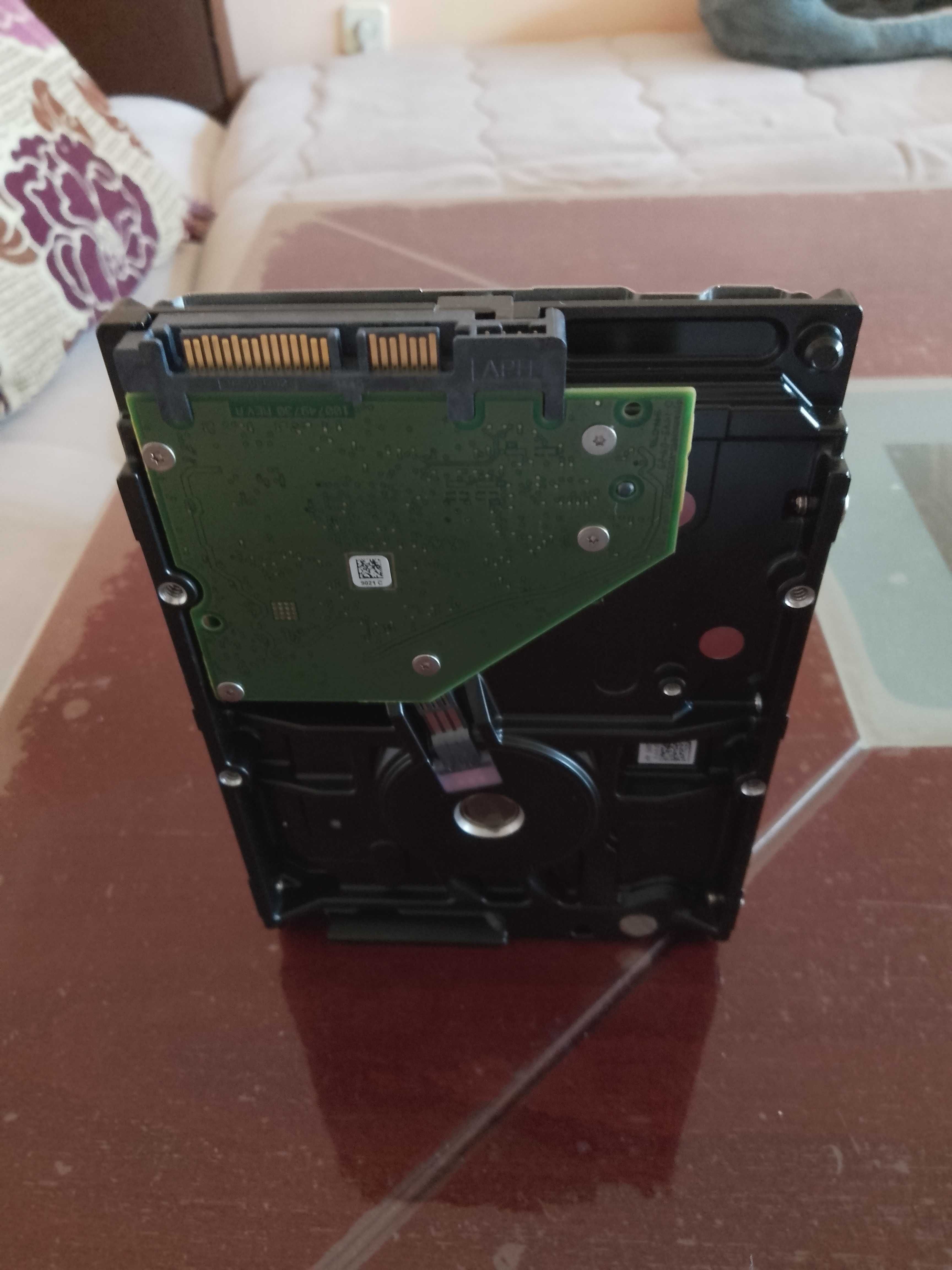 хард диск Seagate Desktop HDD 1000 GB
