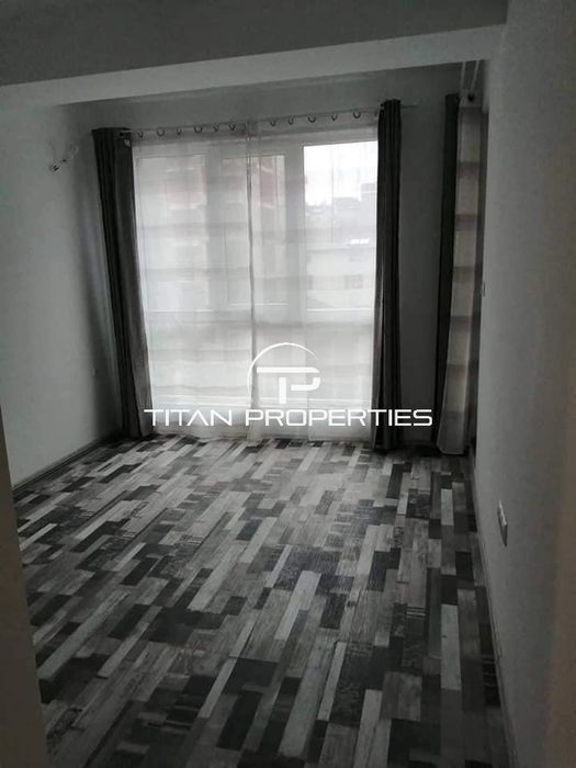 Дава се под наем Тристаен апартамент в Варна, Колхозен пазар - 80 кв.м за 500 € - Снимка #1