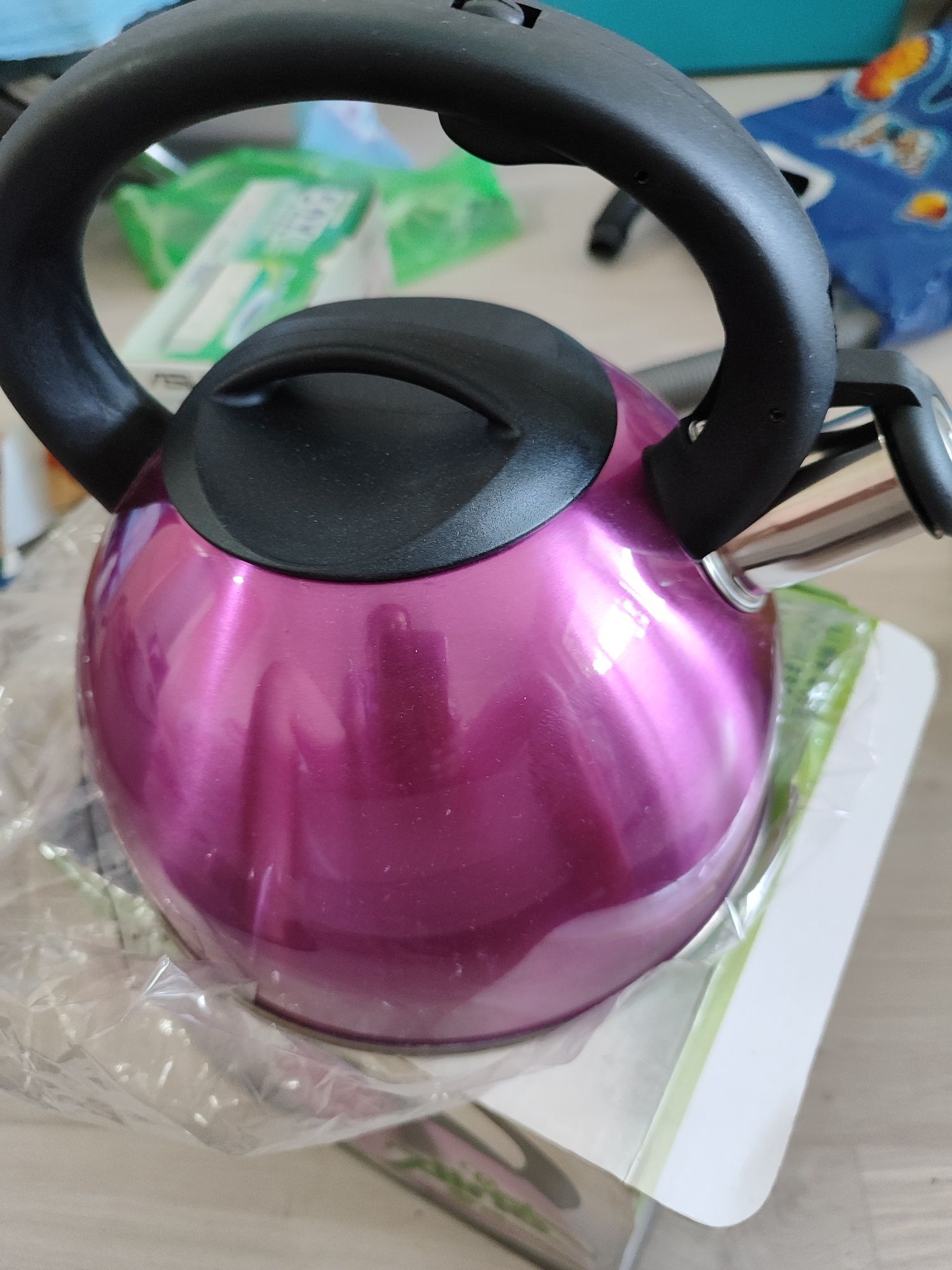 Продам чайник  3 литровый