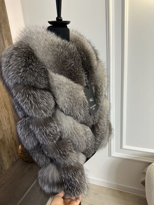 Haina blana naturala de lux