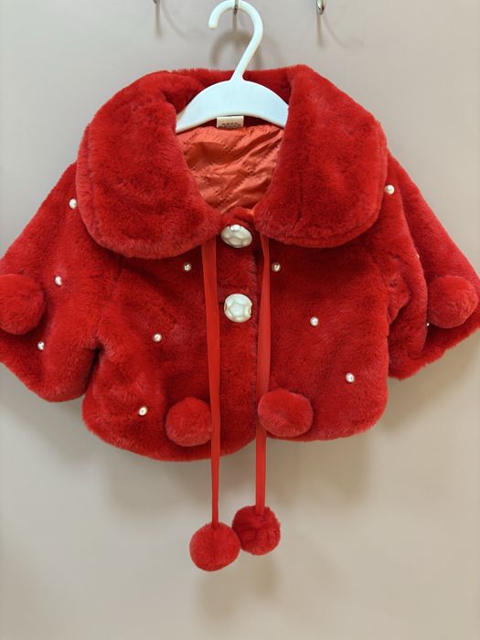 Blanita superba fetite