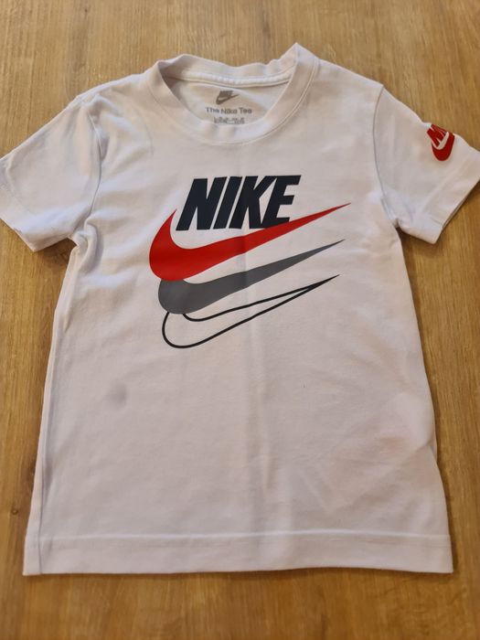 Tricou nike levis