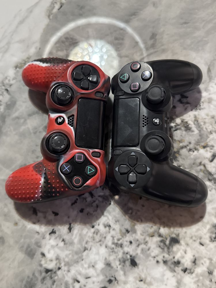 Ps4 Slim 500gb 2joysticka + 5 igri