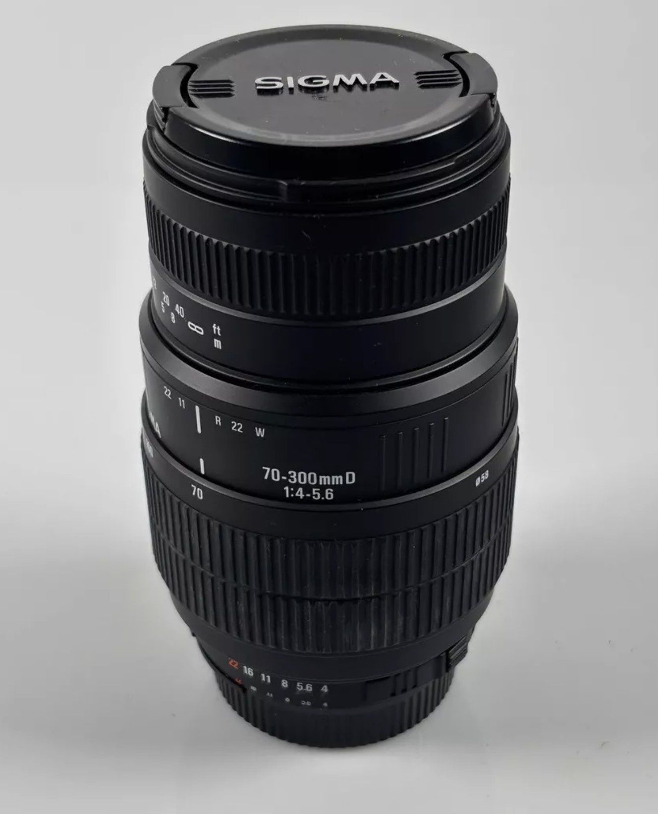Sigma 70-300mm f4.0-5.6 D Auto Focus Macro