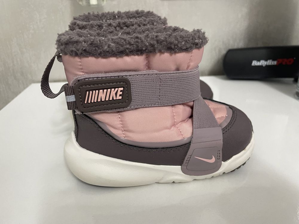 Детски боти Nike